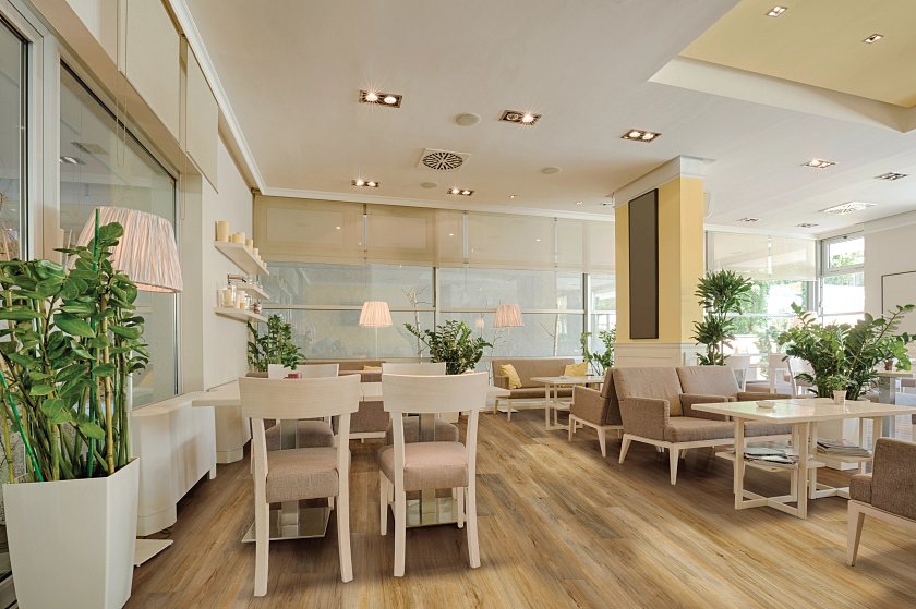 edinburgh-oak-coretec-floors-lvp-rs