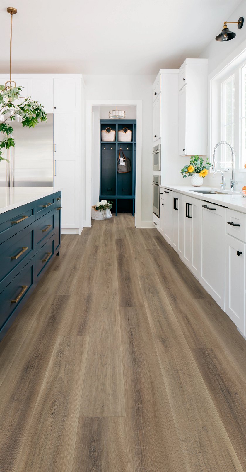 worn-leather-pecan-coretec-floors-lvp-rs