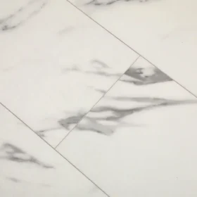 523