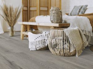 rs-iriquois-heirloom-united-weavers-lvp